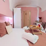 S'apposentu - Un'angolo Di Paradiso Con La Vista Sul Castello Vendégház 3*