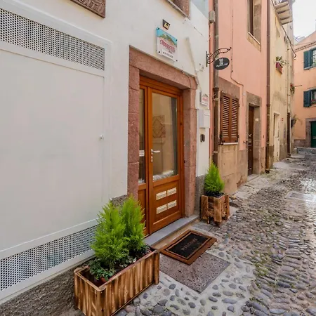 S'apposentu - Un'angolo Di Paradiso Con La Vista Sul Castello Bosa