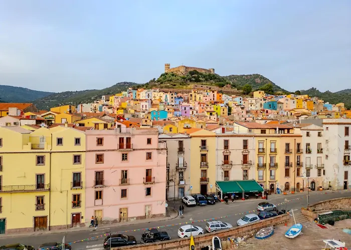 S'apposentu - Un'angolo Di Paradiso Con La Vista Sul Castello 3* 博萨